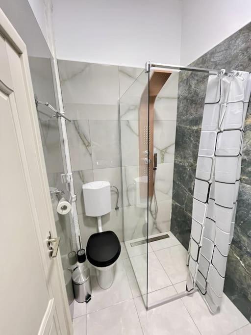 Apartament In Centrul Istoric 拉迪亚 外观 照片
